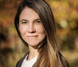 Tina Brouwer-Kraska headshot